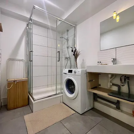 Apartment Danbury Lyon